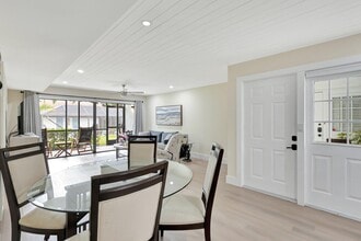 4885 SE Capstan Ave in Stuart, FL - Building Photo - Building Photo