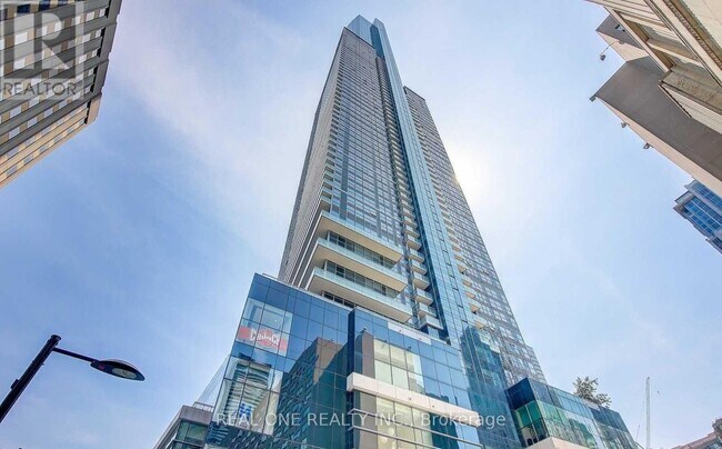 property at 386 Yonge St