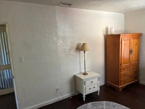 2504 Booker Ave in Sarasota, FL - Foto de edificio - Building Photo