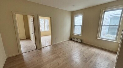25-20 99th St-Unit -2 in Queens, NY - Building Photo - Building Photo