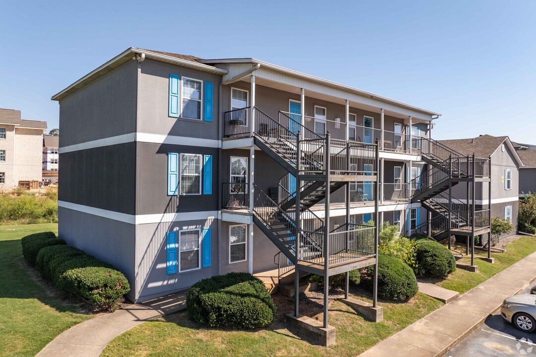 Steeplechase Apartments in Cabot, AR - Foto de edificio