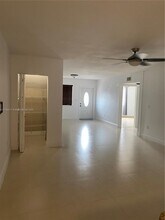 3282 W 70th St in Hialeah, FL - Building Photo - Building Photo