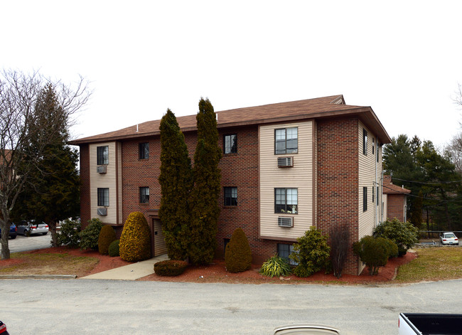 Cowesett Terrace in West Warwick, RI - Building Photo - Building Photo