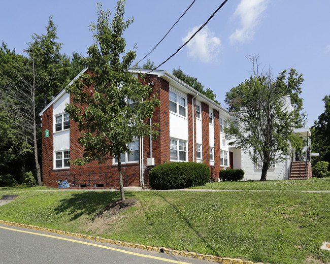 Meadowbrook Gardens in Parsippany, NJ - Foto de edificio - Building Photo