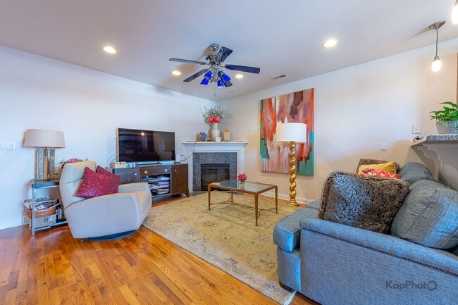 property at 1302 W Fillmore St