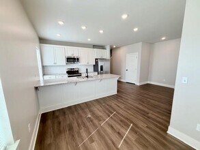 1521 S Duncan Ave in Fayetteville, AR - Building Photo - Building Photo