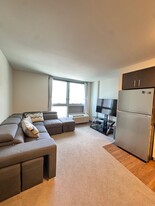 988 Halekauwila St in Honolulu, HI - Building Photo