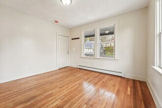 154 Easton Ave in Waterbury, CT - Building Photo - Building Photo