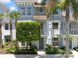 1365 Vía De Pepi in Boynton Beach, FL - Building Photo