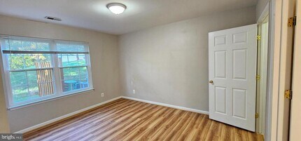 12501 Hayes Ct in Fairfax, VA - Building Photo - Building Photo