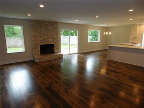 12009 Swallow Dr in Austin, TX - Building Photo - Building Photo
