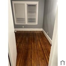5 Harrison Ave-Unit -Unit:2 in Salem, MA - Building Photo - Building Photo