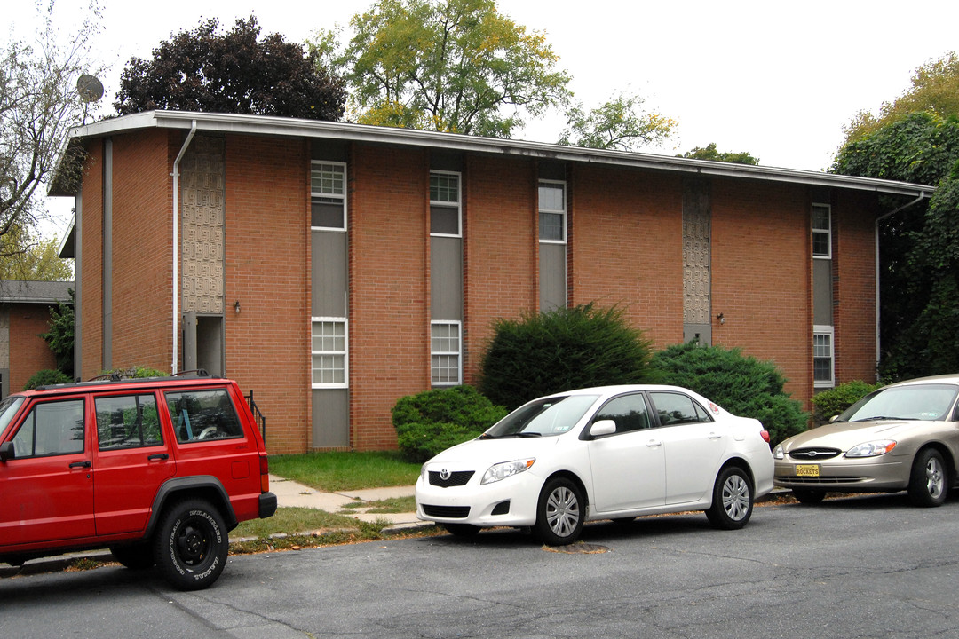 230-232 W Sheridan Ave in Annville, PA - Building Photo