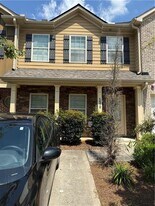 1970 Old Dogwood in Jonesboro, GA - Building Photo