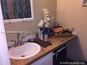 8009 W 6th Ave in Hialeah, FL - Building Photo - Building Photo