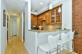 16 Follen St in Boston, MA - Building Photo - Building Photo