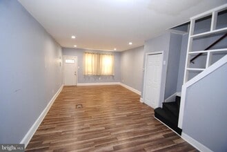 416 Lawrence St in Burlington, NJ - Building Photo - Building Photo