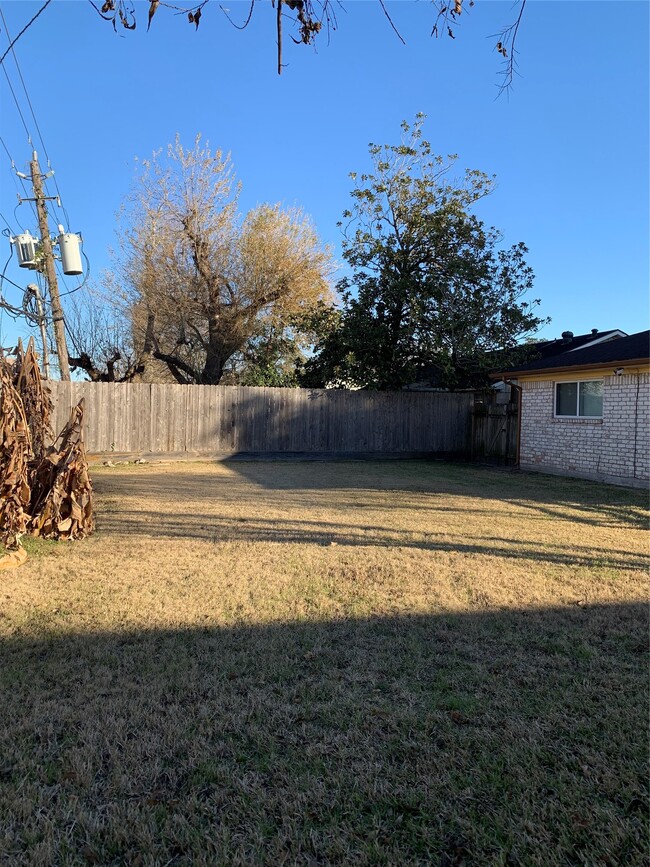 property at 12418 South Dr