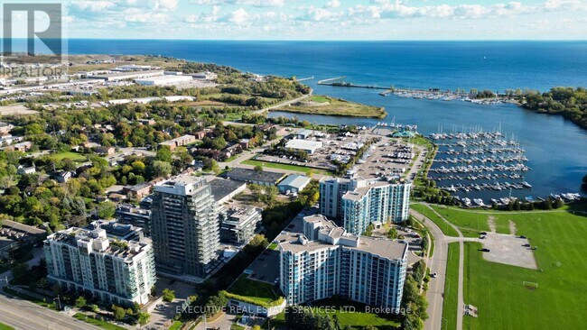 1010 Sandy Beach Rd in Pickering, ON - Building Photo - Building Photo