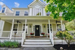 40883 Meadow Vista Pl in Lovettsville, VA - Building Photo