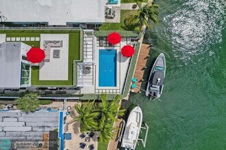 1713 N Riverside Dr in Pompano Beach, FL - Building Photo - Building Photo