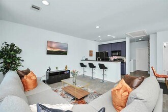 5411 Lindsay Ln in Houston, TX - Building Photo - Building Photo