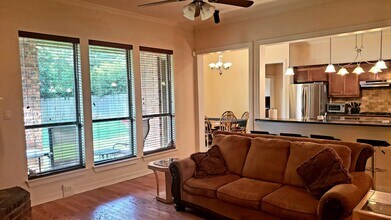 3547 S Hills Ave in Fort Worth, TX - Building Photo - Building Photo