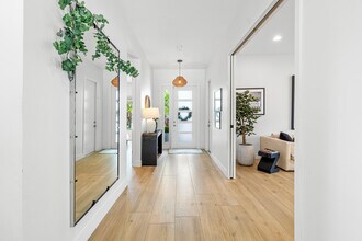 17528 Rainstream Rd in Boca Raton, FL - Building Photo - Building Photo