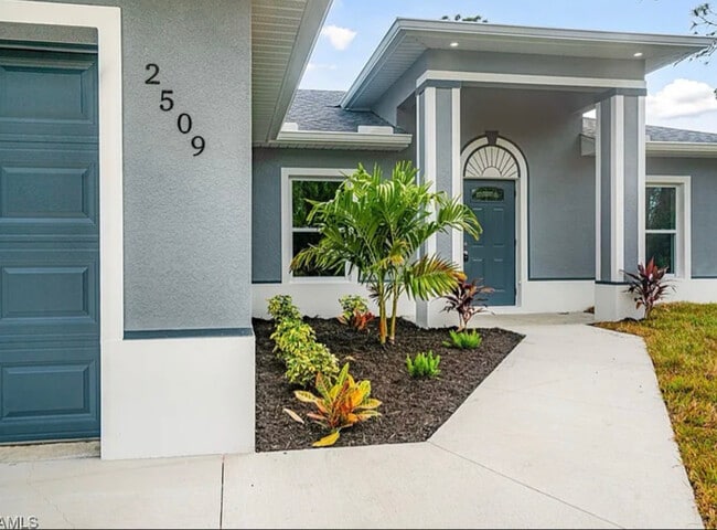 3113 46th St W in Lehigh Acres, FL - Building Photo - Building Photo