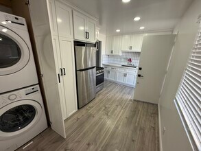 51 Geneive St in Camarillo, CA - Building Photo - Building Photo