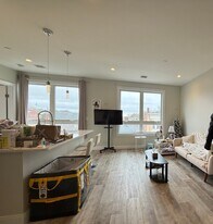 1457 Tremont St, Unit Apt 502 in Boston, MA - Building Photo