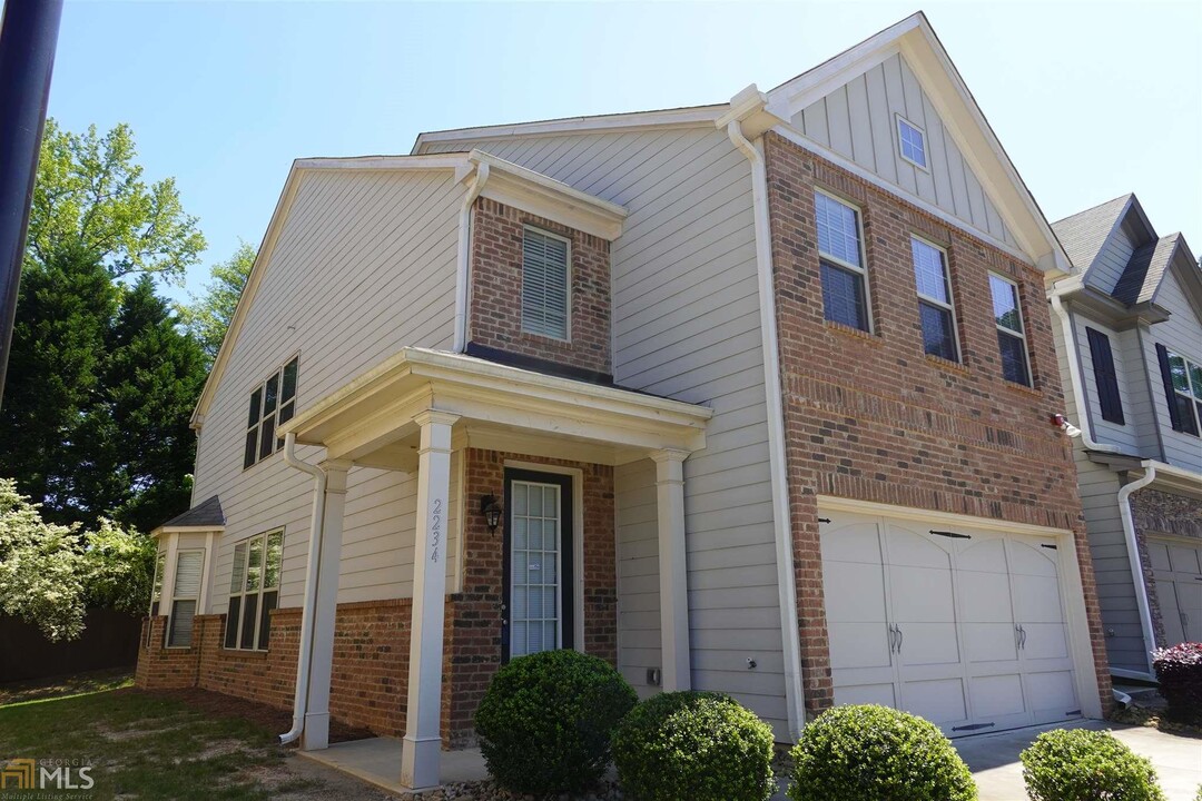 2234 Spicy Pine Ln in Lawrenceville, GA - Foto de edificio