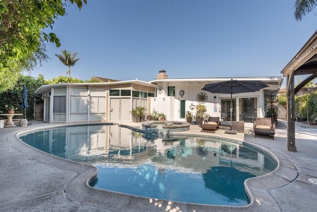 property at 17220 Courtney Ln