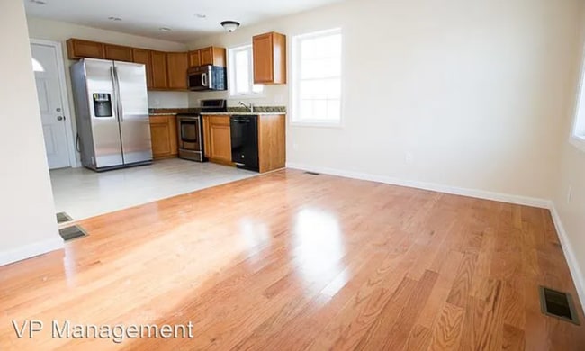 463 Springfield St in Agawam, MA - Building Photo - Building Photo