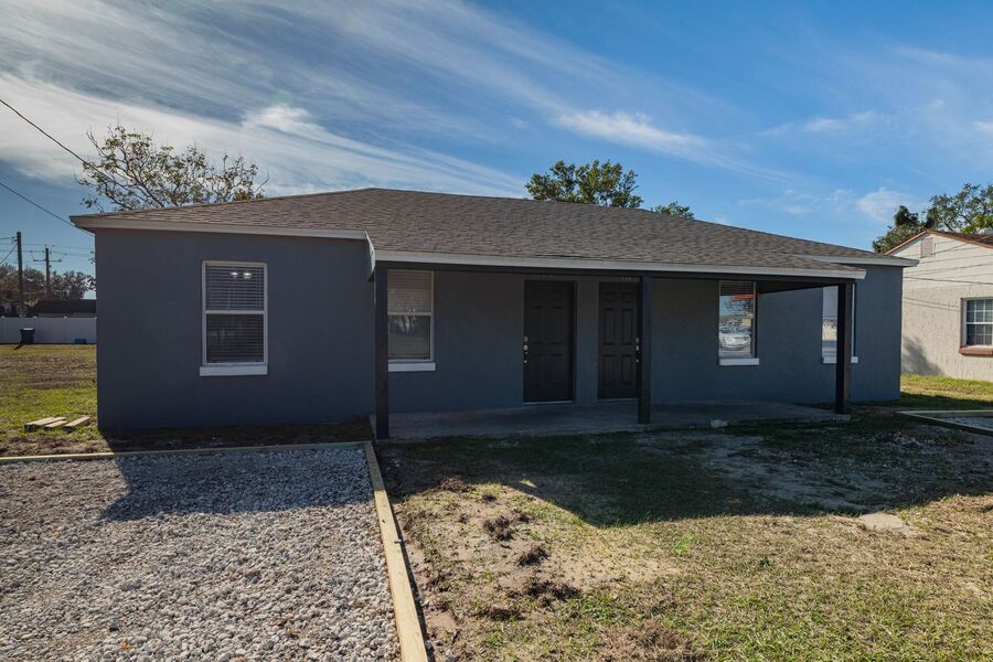 156 Ave J SE in Winter Haven, FL - Building Photo