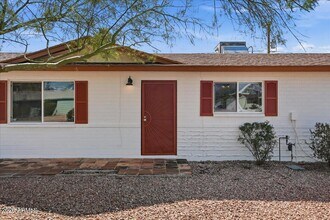 1935 E El Parque Dr in Tempe, AZ - Building Photo - Building Photo