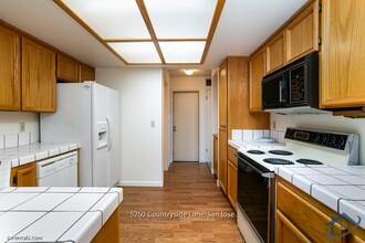 5250 Countryside Ln in San Jose, CA - Foto de edificio - Building Photo