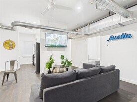 1010 W 26th St in Austin, TX - Building Photo