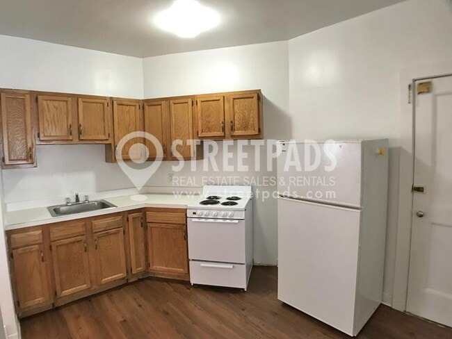 property at 1595 Beacon St