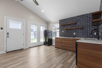 3909 Willbert Rd in Austin, TX - Building Photo - Building Photo