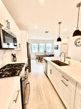 806 S Grable Cir in Orange, CA - Building Photo - Building Photo