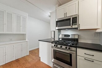 44 Saratoga Ave in Mechanicville, NY - Building Photo - Building Photo