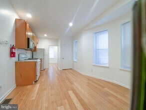 110 N 51st St in Philadelphia, PA - Building Photo - Building Photo