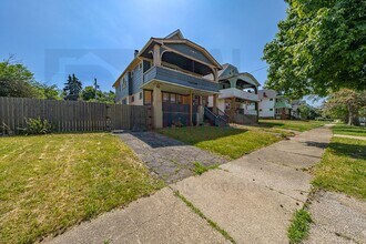 3633 E 153rd St in Cleveland, OH - Building Photo - Building Photo