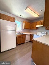 22028 Oxford Ct in Lexington Park, MD - Building Photo - Building Photo