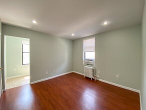 1414 Snyder Ave, Unit 2nd Floor in Philadelphia, PA - Building Photo - Building Photo