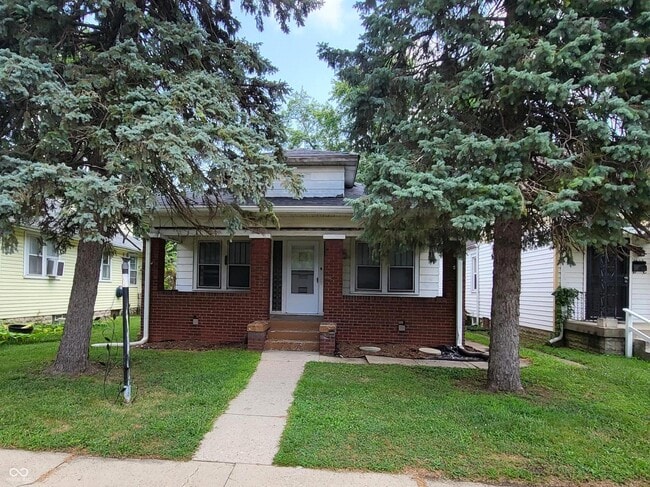 1527 N Chester Ave