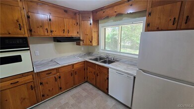 8010 Anoka Rd in Richmond, VA - Building Photo - Building Photo