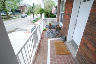 452 W 3rd Ave in Columbus, OH - Foto de edificio - Building Photo