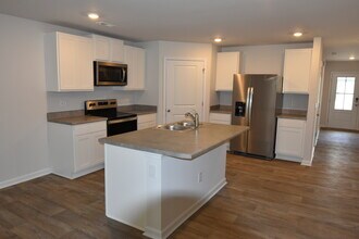 1607 Bellamy Place Dr NE in Leland, NC - Building Photo - Building Photo
